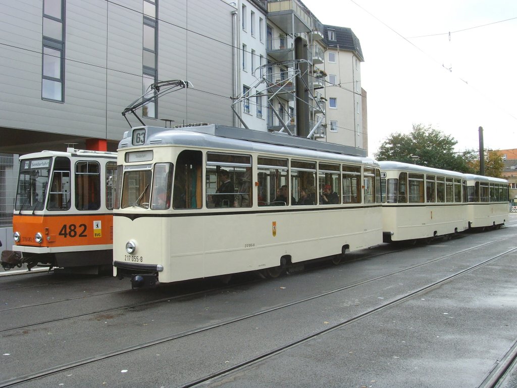 REKO-Zug und Tatra-Tw bei der Themenfahrt Oktober 2009, Berlin