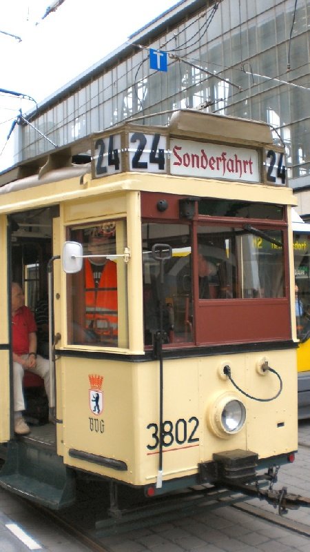 Tw 3802 am Alexanderplatz 2007