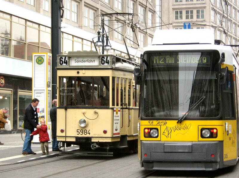 ALT und NEU - Berlin, Alexanderplatz,
12.10.2008