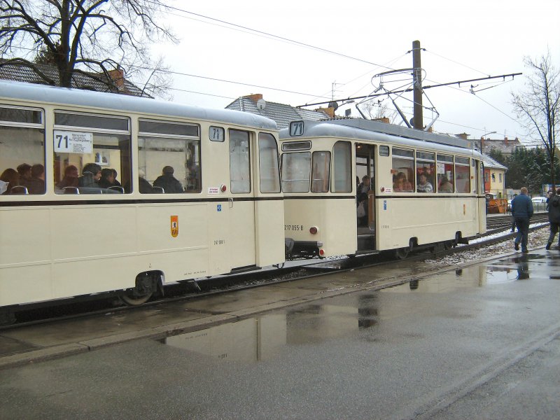 REKO-Zug bei der Haltestelle AM STEINBERG, Berlin November 2007