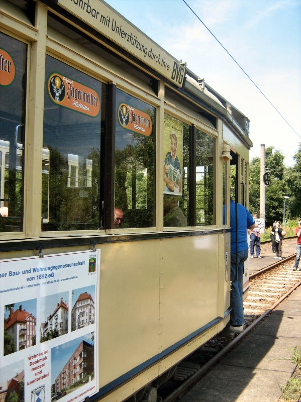 Seitenansicht T24 in Marzahn, 14.6.2009
