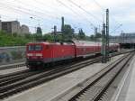 114 006-0 zieht den  RE 38444 nach Schwedt (Oder) aus dem Berliner Hbf. 