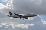 Datum: 11.08.2016  Uhrzeit: 10:49  Von: FRA - Frankfurt  Nach: TXL - Berlin  Flugnummer: LH178  Flugzeug: Airbus A321-231  Registration: D-AIDG  Airline: Lufthansa  Aufnahmeort: Meteorstraße