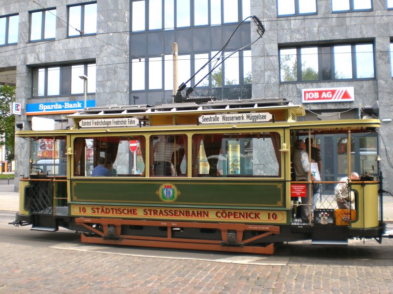 Tw 10 in der Endschleife der Linie M13 bei der Warschauer Br�cke, Juli 2009