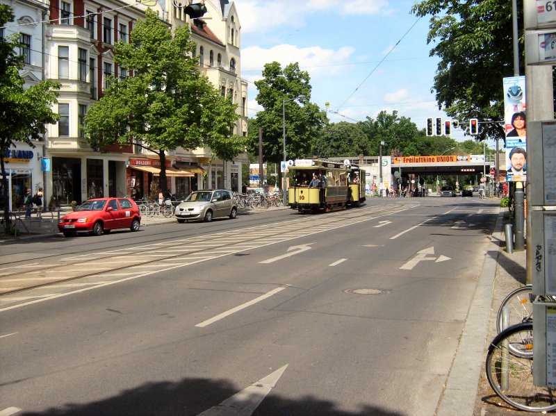 Tw 10 mit Beiwagen on der B�lschestrasse, 17.5.2009