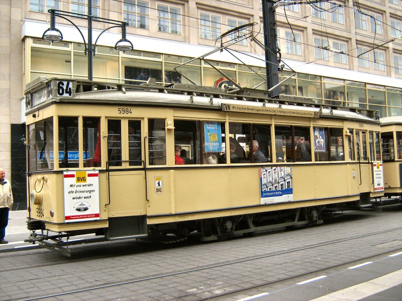 Tw 5984 am S-Bhf. Alexanderplatz, 12.10.2008