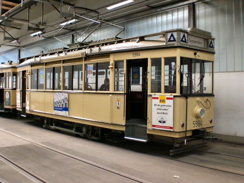 Tw 5984 wa�hrend einer Themenfahrt im Depot Wei�ensee, 2007